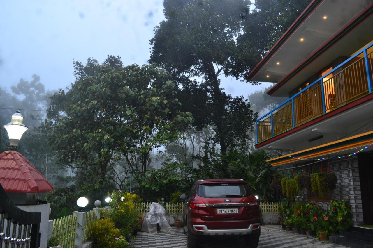 Arabian Nights Munnar Villa Bagian luar foto