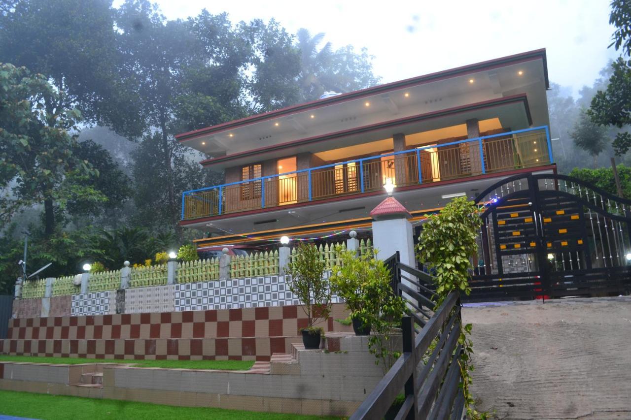 Arabian Nights Munnar Villa Bagian luar foto