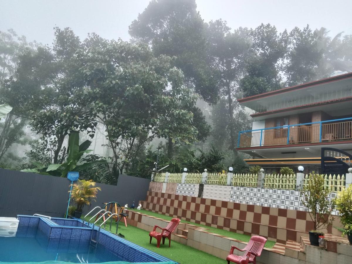 Arabian Nights Munnar Villa Bagian luar foto
